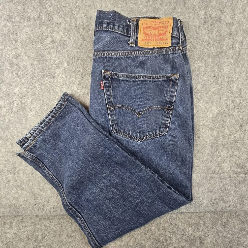 Levi's 550 Jeans Mens 38x29 Blue Relaxed Tapered Denim Zip Fly Medium Wash‎